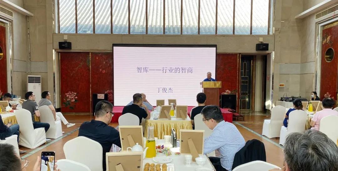 微信图片_20201124150419.jpg